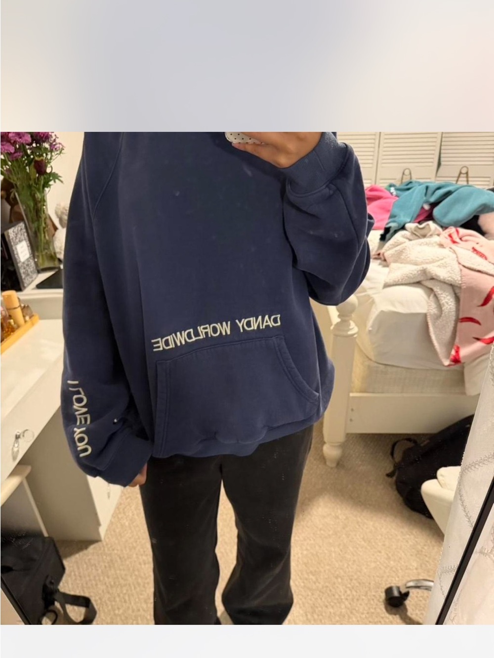 DANDY WORLDWIDE Navy Graphic Pocket Sweatshirt “I LOVE YOU” size M embroidered